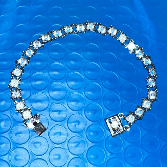 Silver & Crystal Tennis Bracelet - Picture 6 of 6